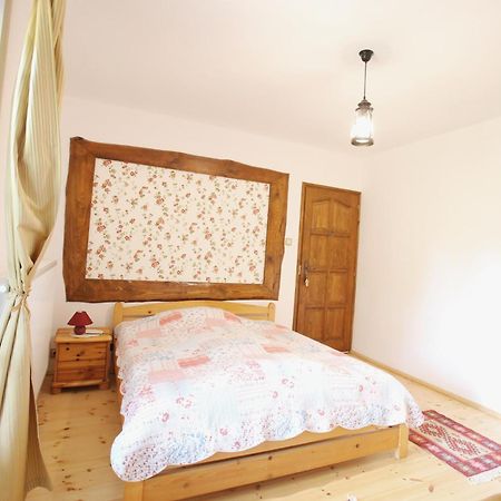 Hubertus Fogado Bed & Breakfast Csesznek Luaran gambar