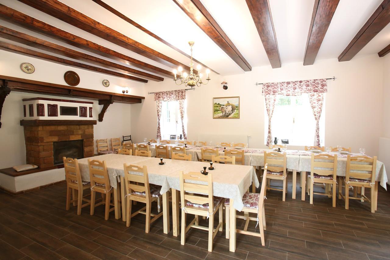 Hubertus Fogado Bed & Breakfast Csesznek Luaran gambar